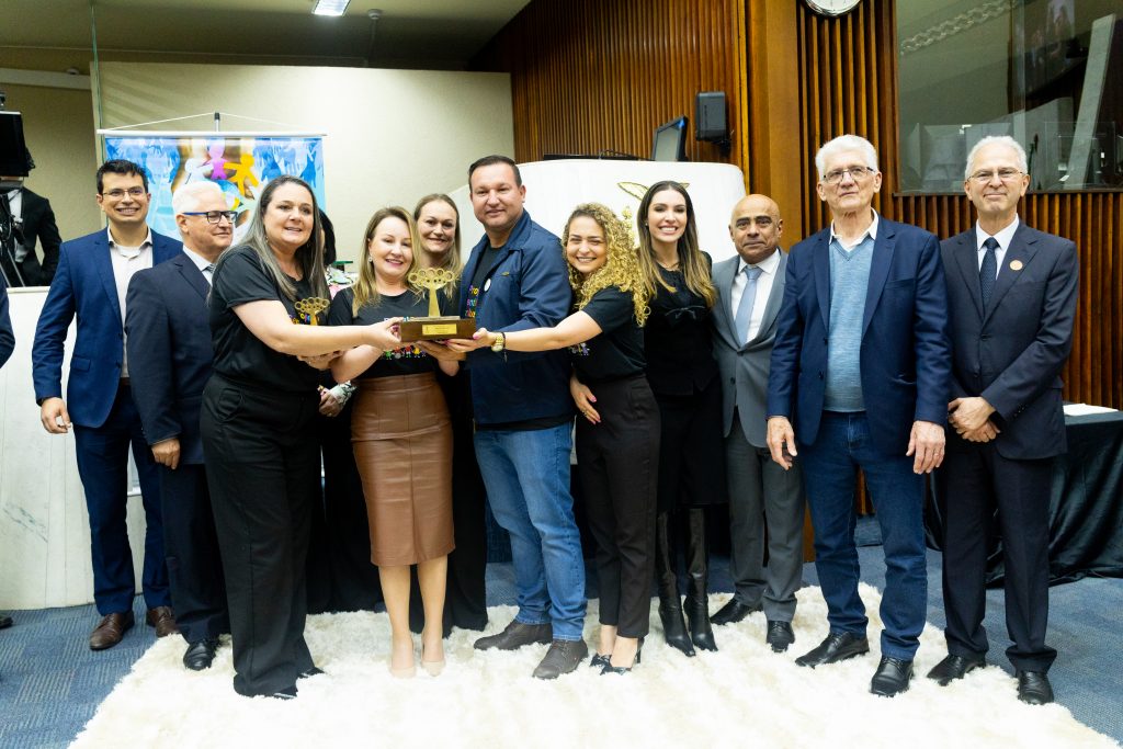 Mercedes promove a conscientização de toda comunidade escolar