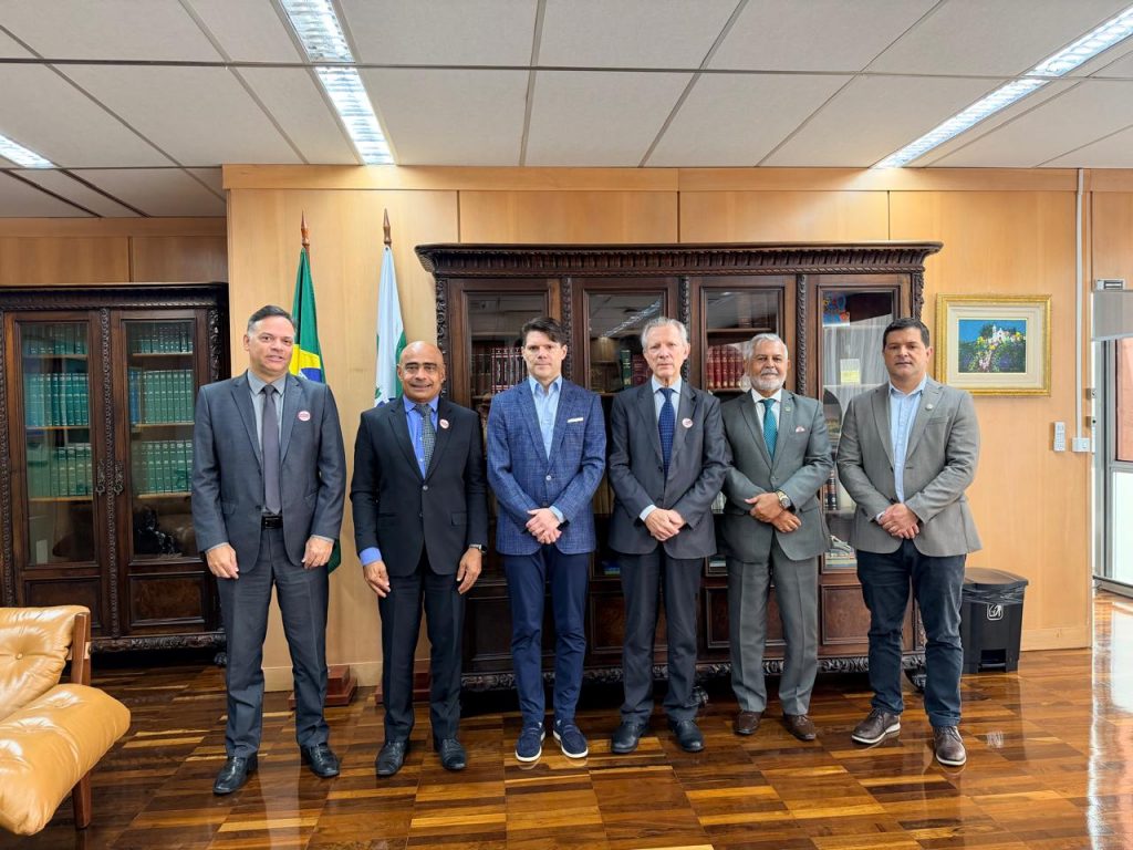 Lideranças do Sindafep e do IGPPR reúnem-se com a Presidência do TCE-PR para consolidar parcerias e debater os desafios e perspectivas da gestão pública para 2026